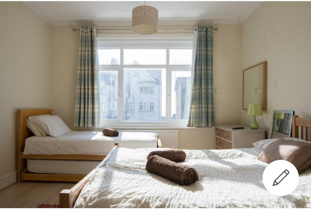 Coastal Chic Bed & Breakfast Bexhill-on-Sea ภายนอก รูปภาพ